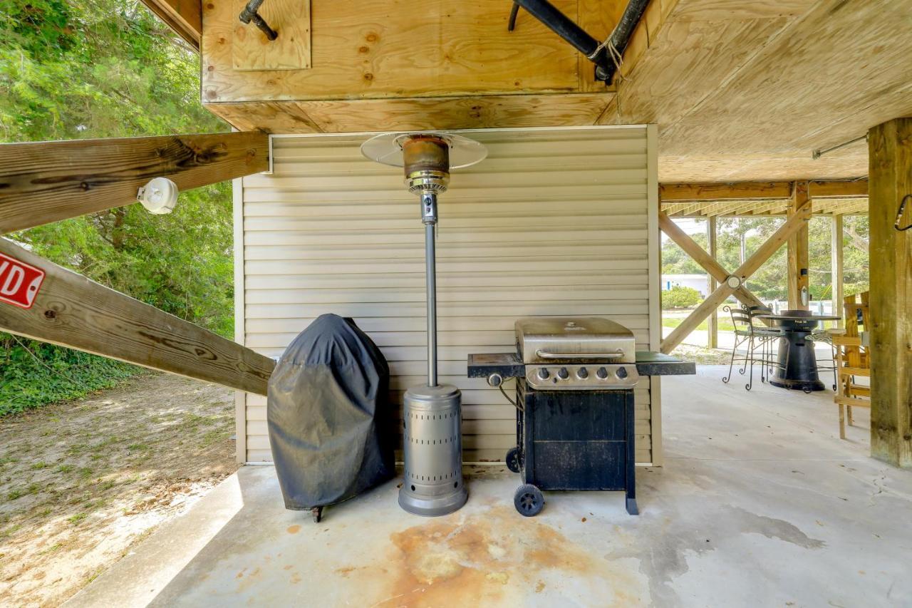 Coastal Emerald Isle Retreat With Deck And Grill! Kültér fotó
